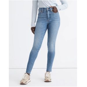 NWT Madewell Curvy High-Rise Skinny Jeans in Ainsworth Wash: Raw-Hem Edition